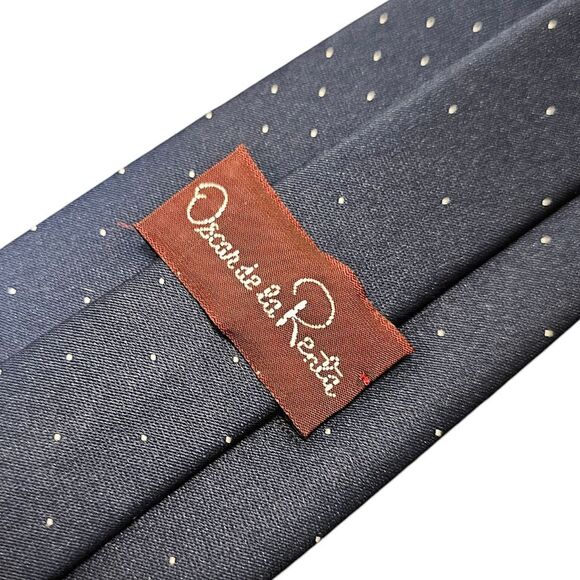 OSCAR DE LA RENTA TIE - Picture 8 of 8